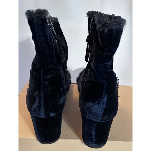 Women’s Boho Stuart Weitzman Blue Velvet 2” Block Heel Chelsea Boots Zip Up Sz 7 - Picture 5 of 8